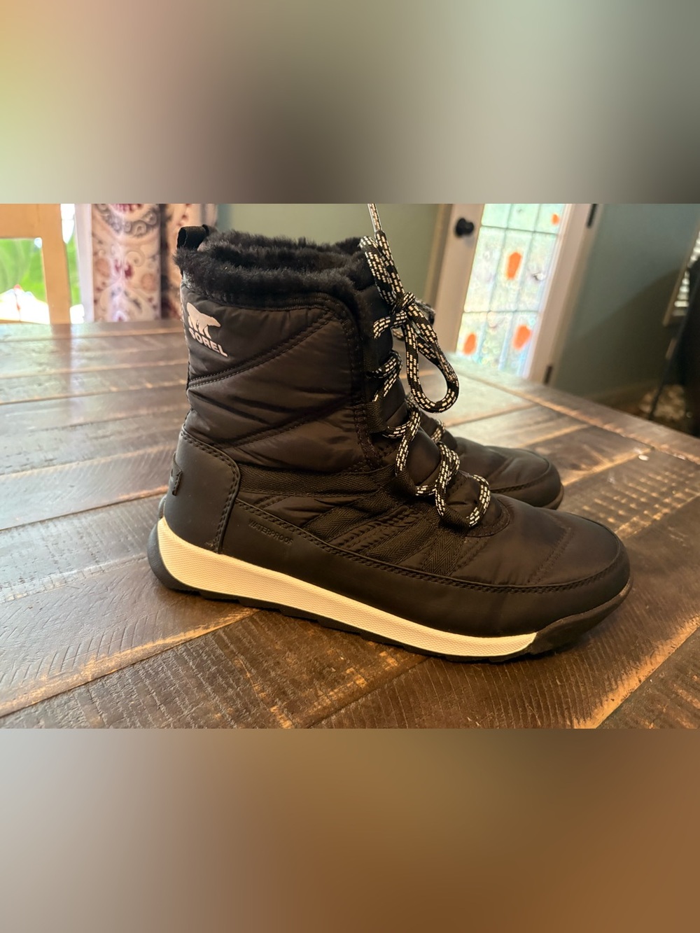Sorel Whitney II Short Waterproof Boots Women's Black Lace Up Outdoor Faux Fur